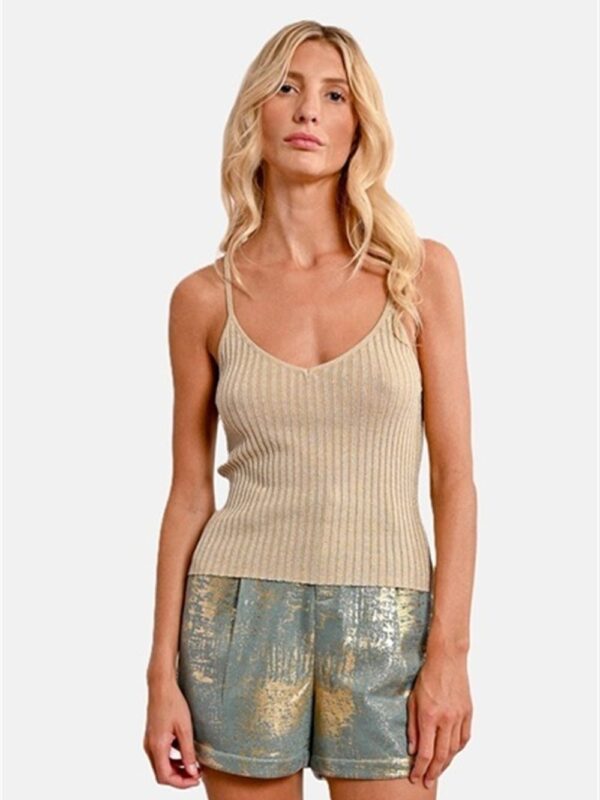 <p>
  Top a coste in lurex
</p>Molly Bracken