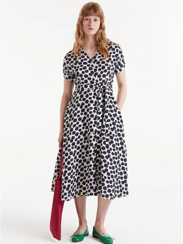 <p>
  Abito midi a pois con cintura
</p>Compania Fantastica