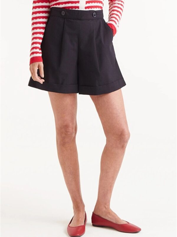 <p>
  Shorts
</p>Compania Fantastica