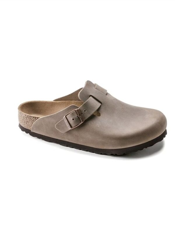 <p>
  Boston Oiled Leather TABACCO BROWN - Calzata Stretta 
</p>Birkenstock