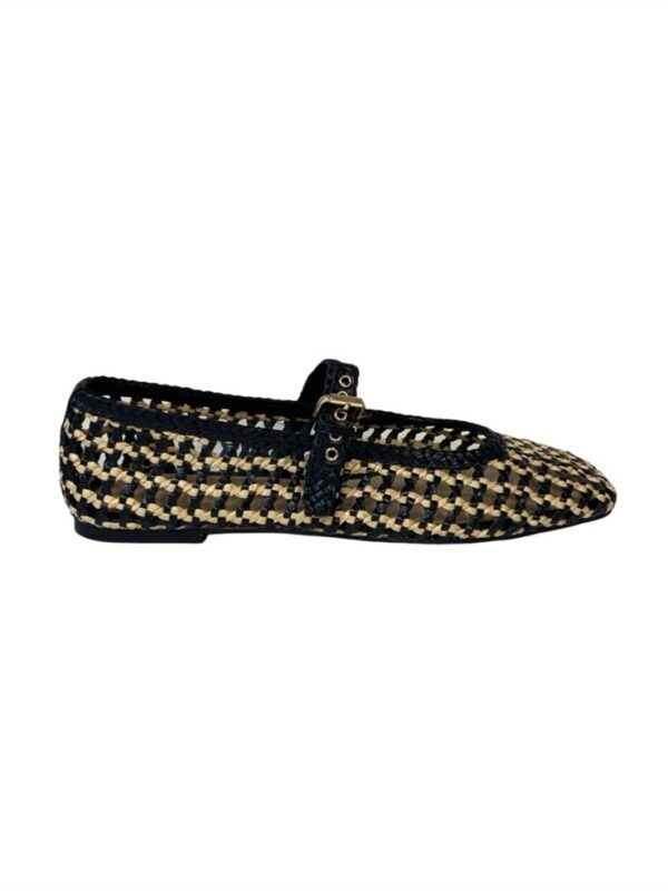 <p>
  Sandalo a fascia incrociata con intreccio bicolore
</p>Inuovo
