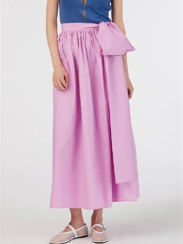<p>
  Gonnellone in popeline con fiocco rosa lavanda
</p>Mariuccia Milano