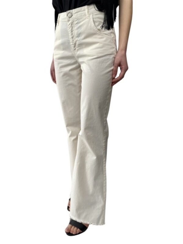<p>
  Pantalone a zampa con effetto sfilacciato al fondo
</p>H2o
