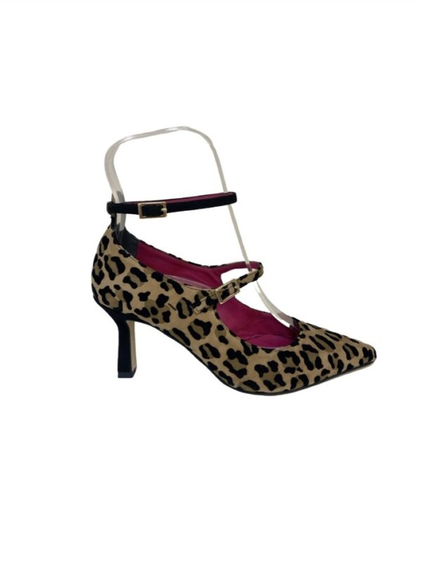 <p>
  Decolleté con doppio braccialetto ANIMALIER
</p>Andrea Pinto