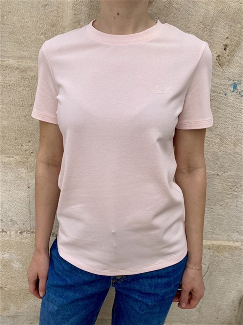 <p>
  T-shirt con logo di strass rosa
</p>Sun 68