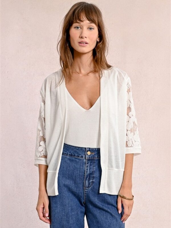 <p>
  Cardigan ricamato con manica a 3/4 bianco
</p>Molly Bracken