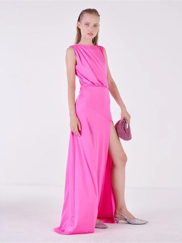 <p>
  Abito in jersey con spacco e drappeggio sul corpino
</p>Silvian Heach