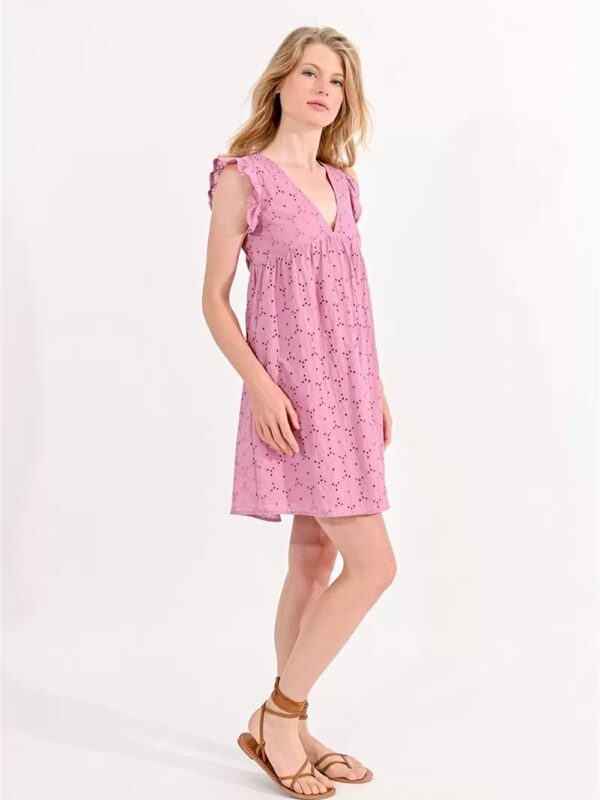 <p>
  Abito corto in pizzo sangallo con volant
</p>Molly Bracken