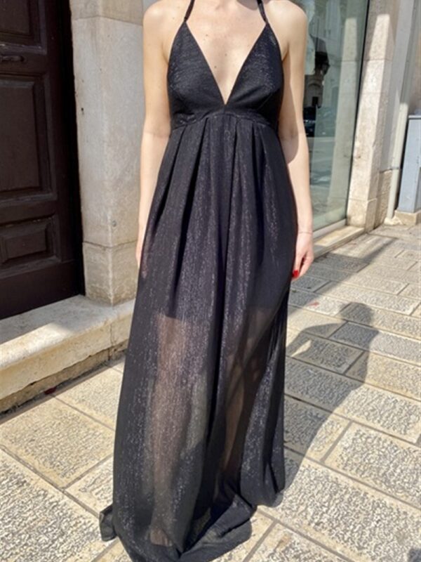 <p>
  Abito lungo con schiena scoperta in lurex
</p>Leisheelle