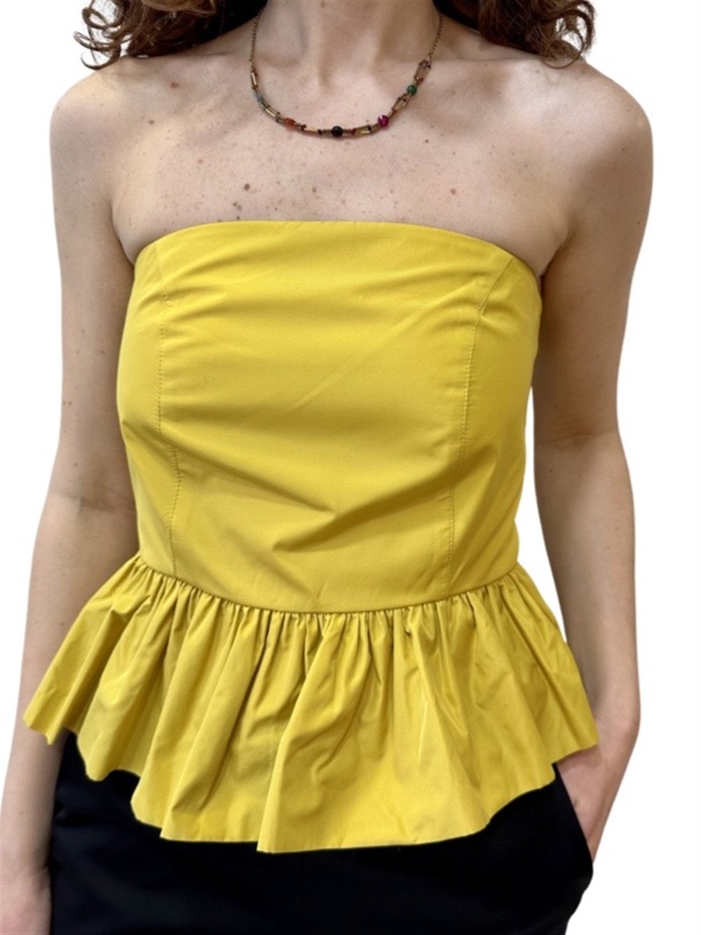 <p>
  Top con scollo decollete e balza al fondo 
</p>Mariuccia Milano
