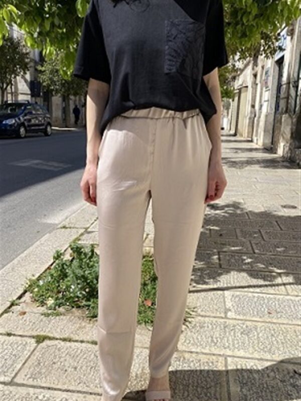 <p>
  Pantalone Silky
</p>Mariuccia Milano
