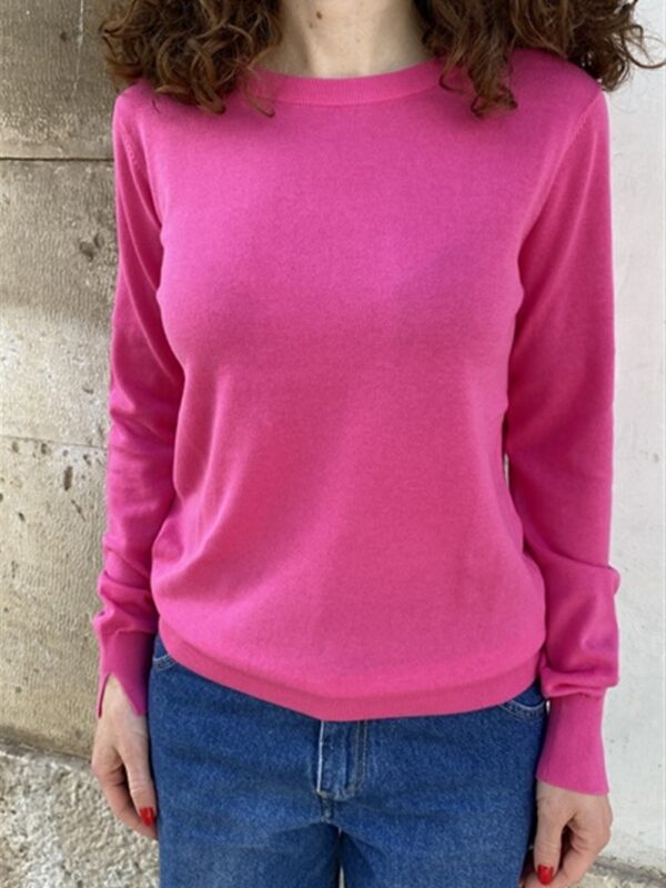 <p>
  Maglioncino basic paricollo fuxia
</p>Sun 68