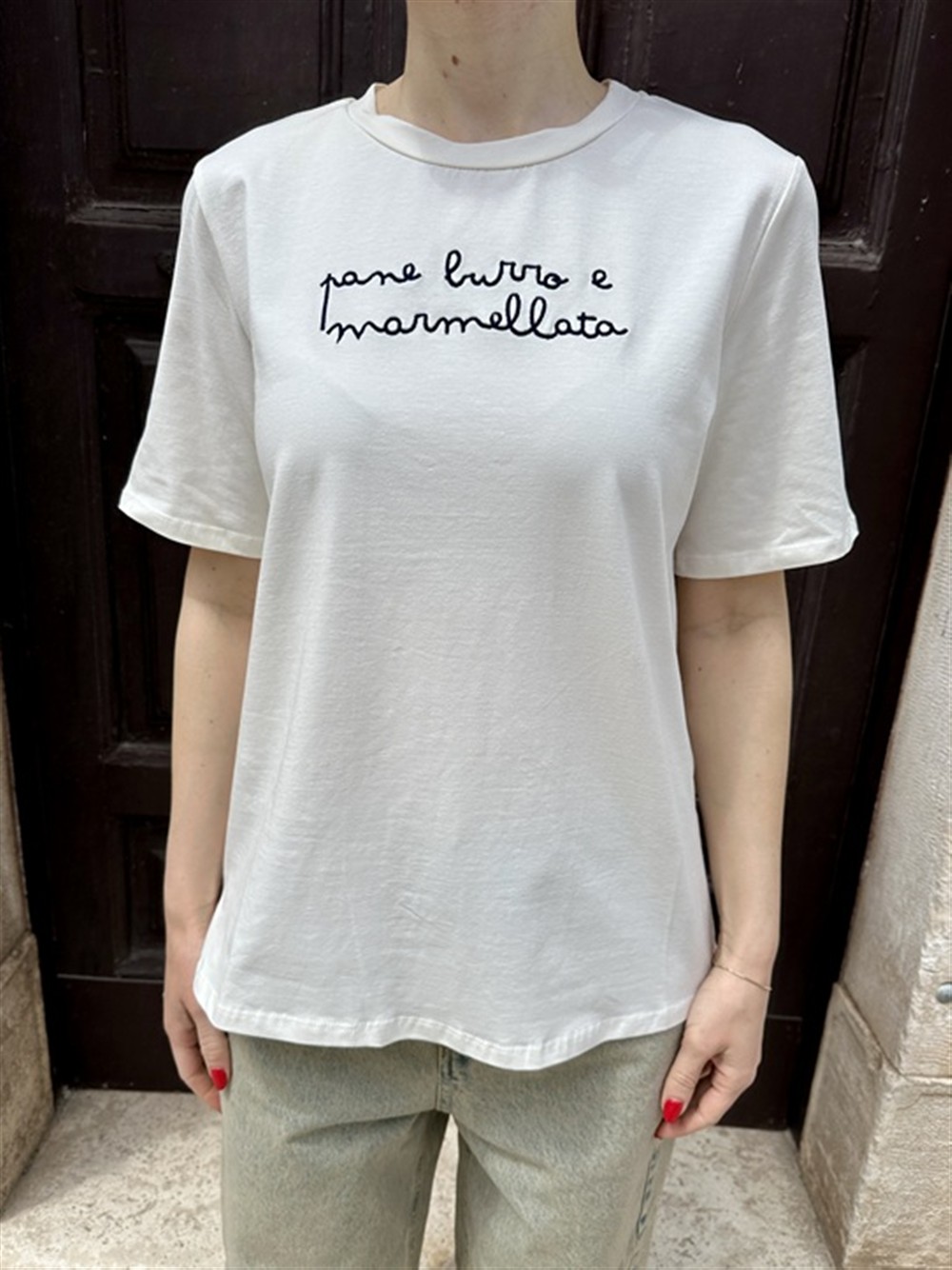 <p>
  T-shirt "Pane burro e marmellata"
</p>H2o