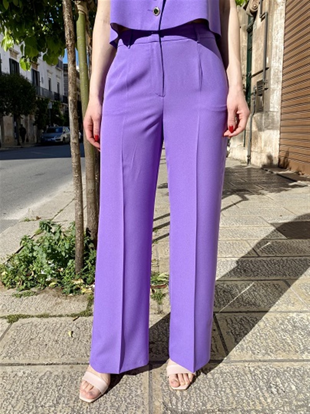 <p>
  Pantalone gamba dritta
</p>Tolérance