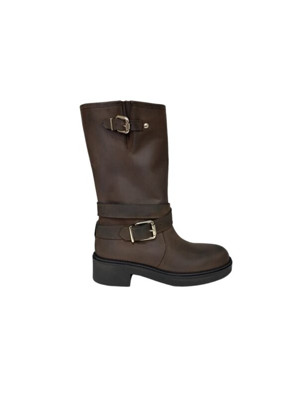 <p>
  Biker in pelle effetto vissuto 
</p>The Icona