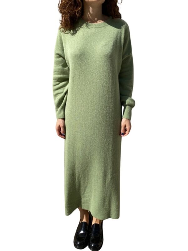 <p>
  Abito lungo in maglia
</p>Dixie