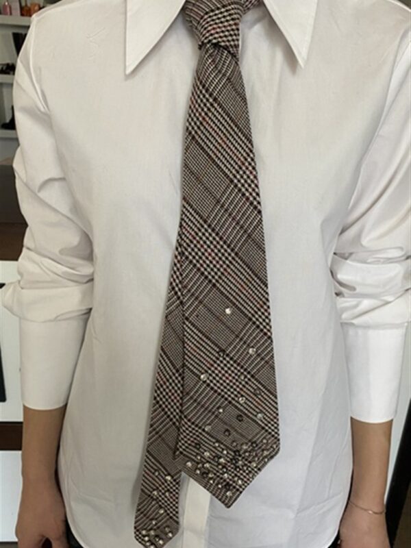 <p>
  Cravatta indossabile anche come cintura
</p>Dixie