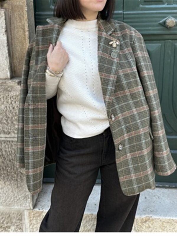 <p>
  Giacca con spille VERDE
</p>Dixie