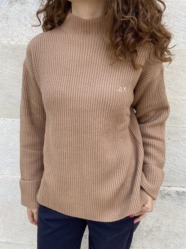 <p>
TURTLE NECK MACRO RIB
</p>Sun 68