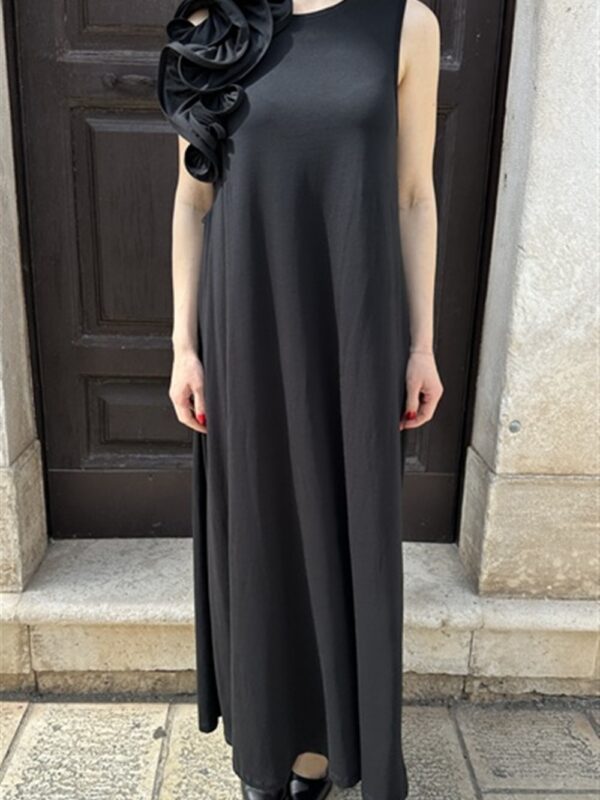 <p>
  Abito lungo in cotone con rouches su una spallina
</p>H2o