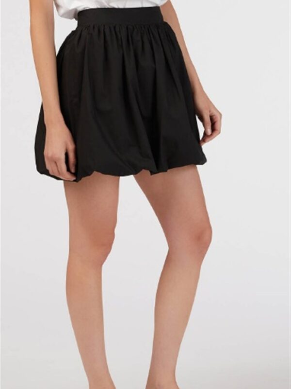 <p>
  Minigonna in popeline a palloncino
</p>Mariuccia Milano