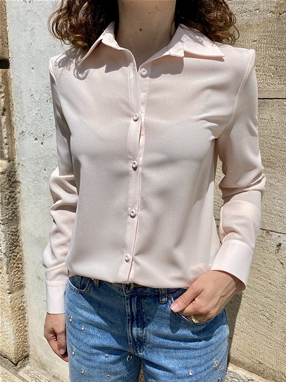 <p>
  Camicia in viscosa
</p>Leisheelle