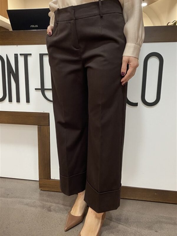 <p>
  Pantalone in gabardina con piegone
</p>Tolérance