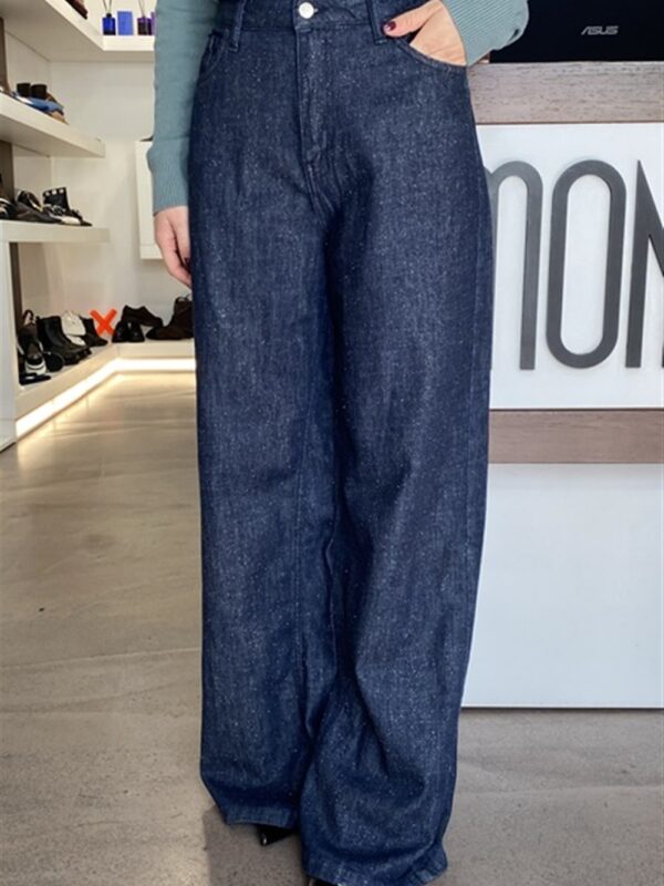 <p>
  eans a palazzo con micro glitter
</p>H2o