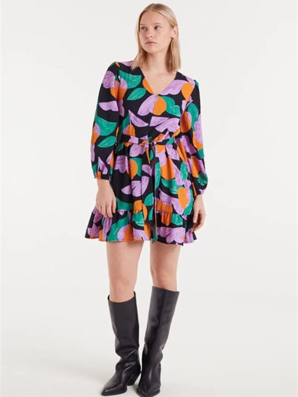 <p>
  Abito corto a fantasia con cintura
</p>Compania Fantastica