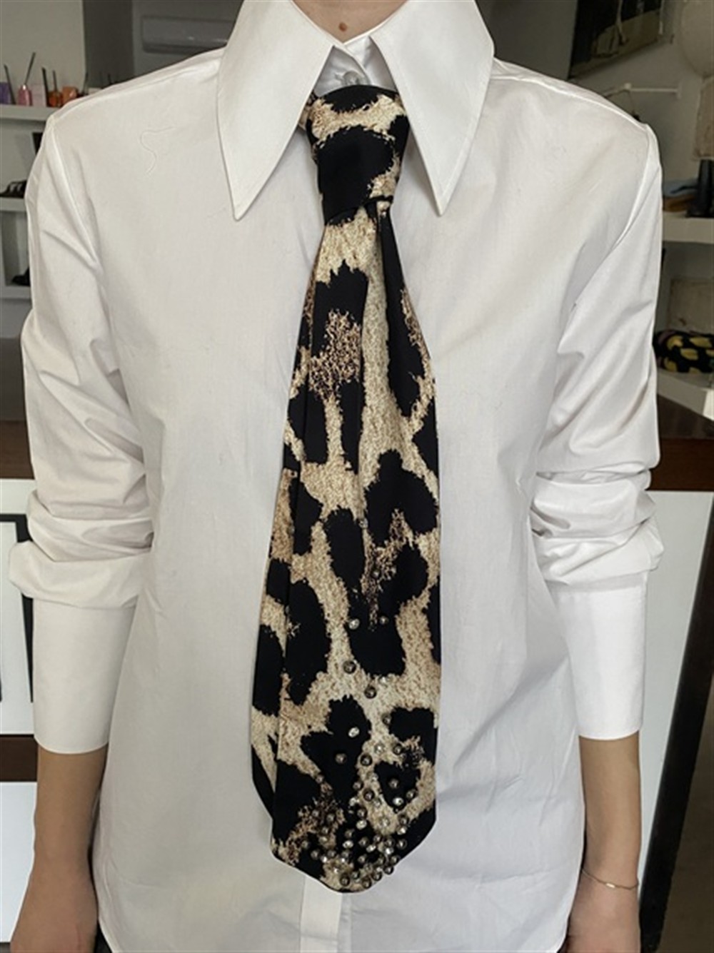 <p>
Cravatta indossabile anche come cintura
</p>Dixie