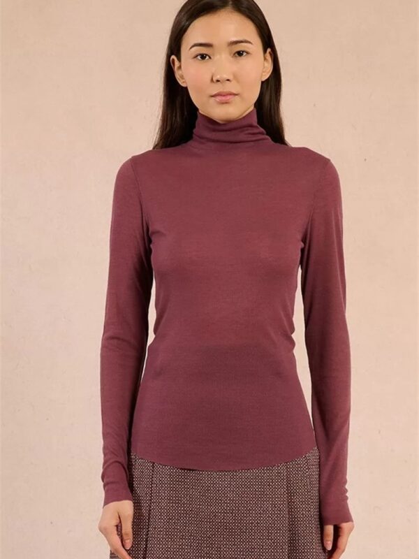 <p>
  Dolcevita sottile DARK PURPLE 
</p>Molly Bracken