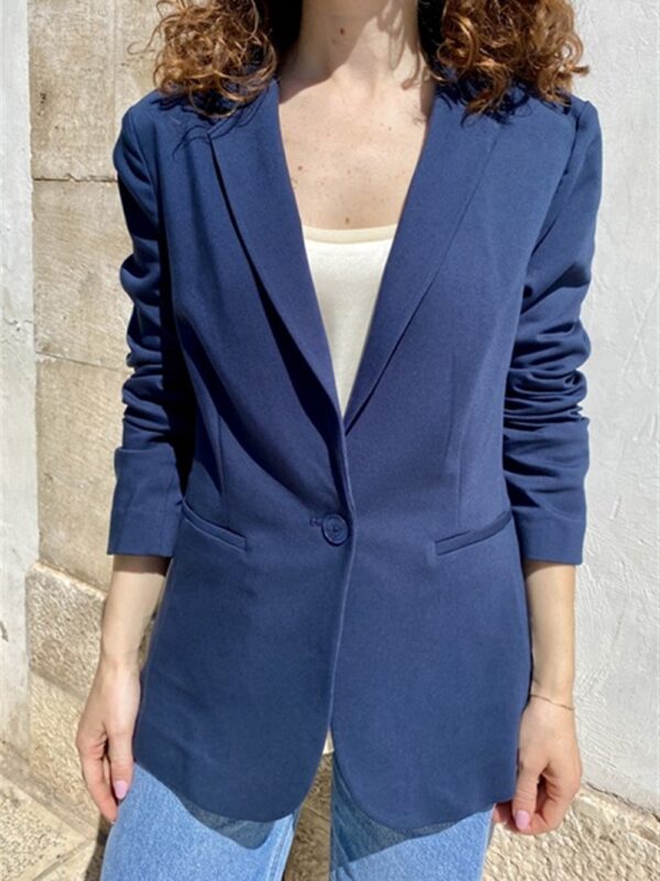 <p>
  Giacca sfiancata
</p>Silvian Heach