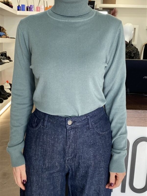 <p>
  Dolcevita basic AVIO
</p>H2o