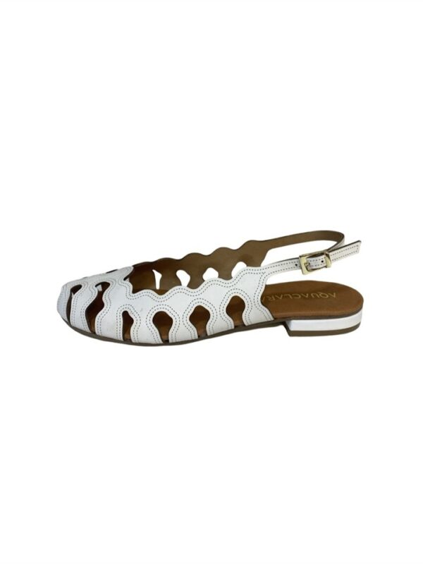 <p>
  Slingback spuntata bianca
</p>Aquaclara