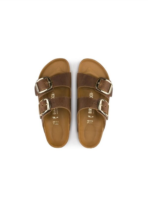 <p>
  Arizona Big Buckle Oiled Leather COGNAC - Calzata Stretta 
</p>Birkenstock