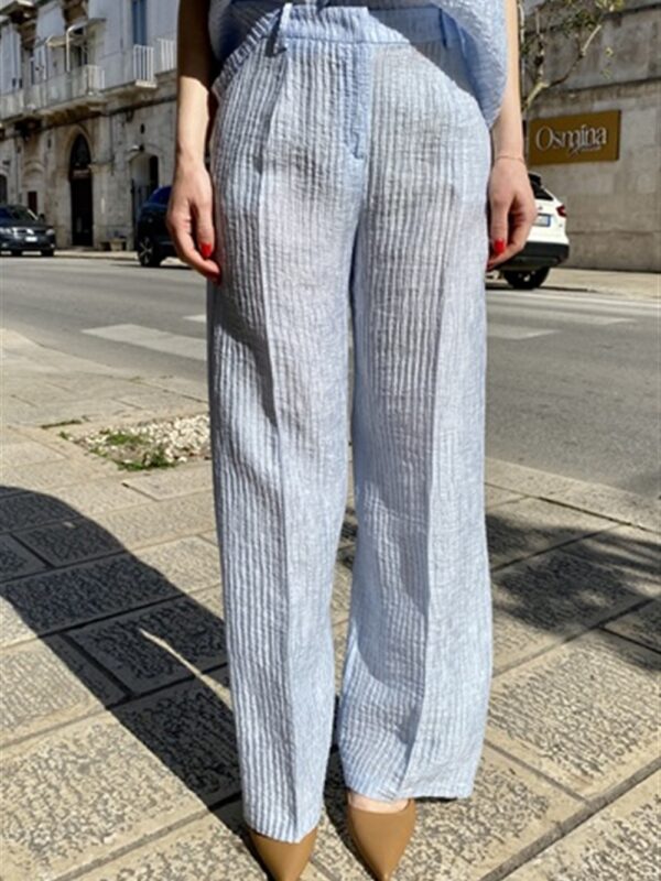 <p>
  Pantalone gamba dritta in tessuto rigato
</p>Tolérance Couture