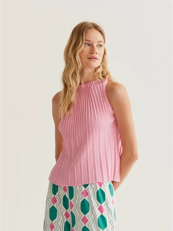 <p>
  Top plissettato rosa
</p>Compania Fantastica