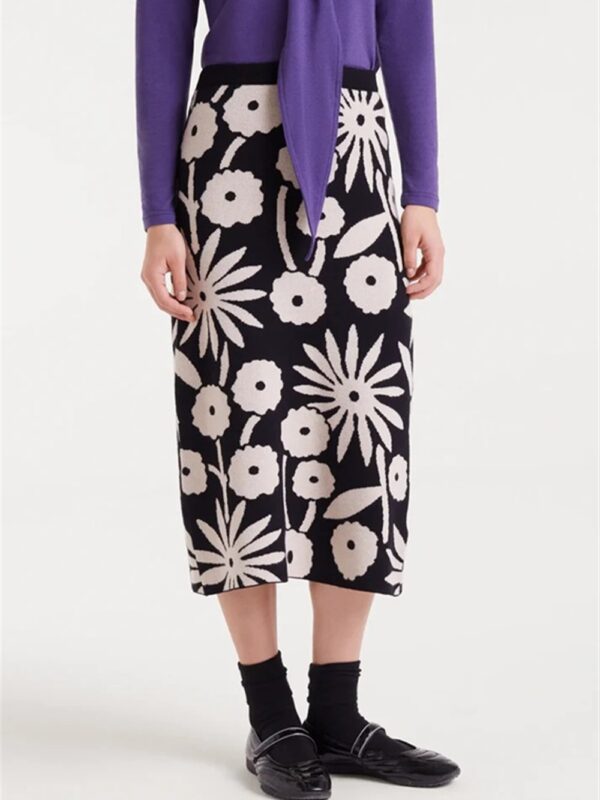 <p>
  Longuette in maglia con stampa floreale bicolore
</p>Compania Fantastica