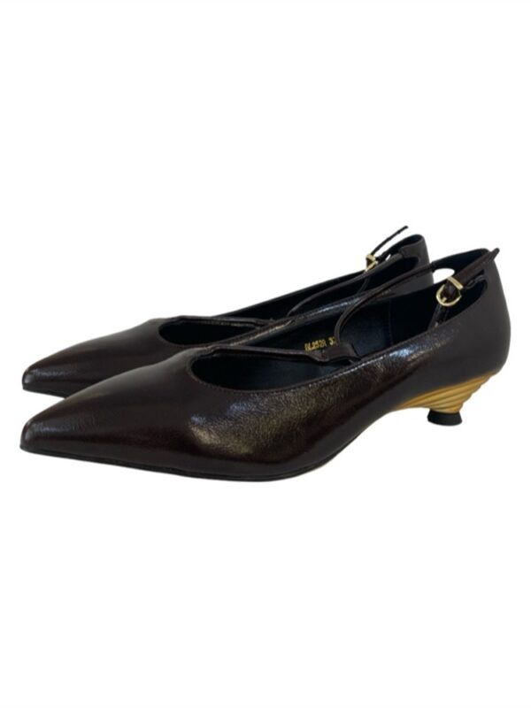 <p>
VERNICETTA MOGANO Mary Jane effetto naplack con tacco 4cm
</p>Luciano Barachini