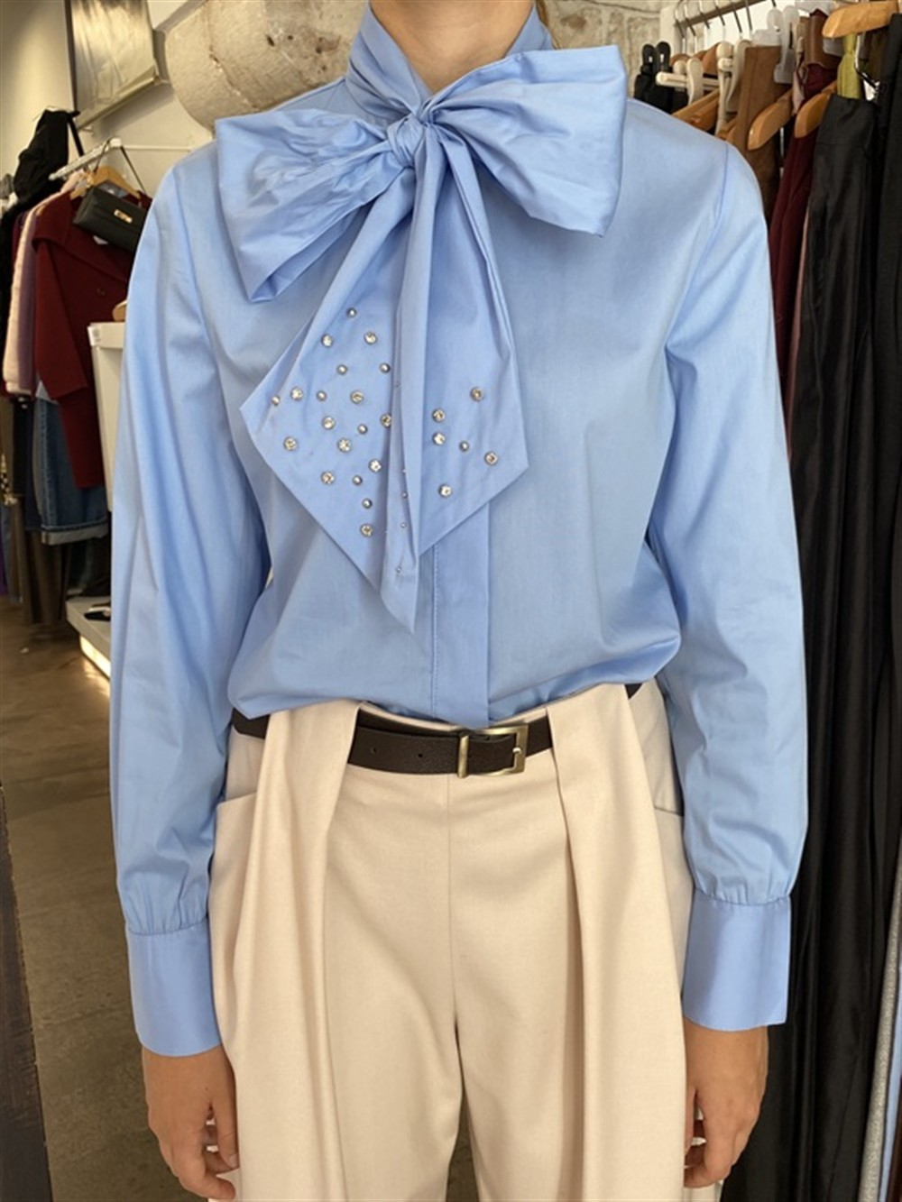 <p>
  Camicia in cotone con dettaglio strass
</p>Dixie