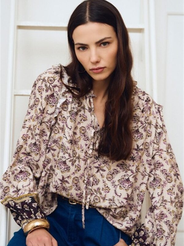 <p>
Camicia bohémien
</p>Molly Bracken