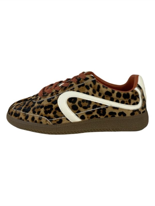 <p>
SIMONA ANIMALIER - Sneakers effetto cavallino animalier con lacci a contrasto
</p>Verbenas