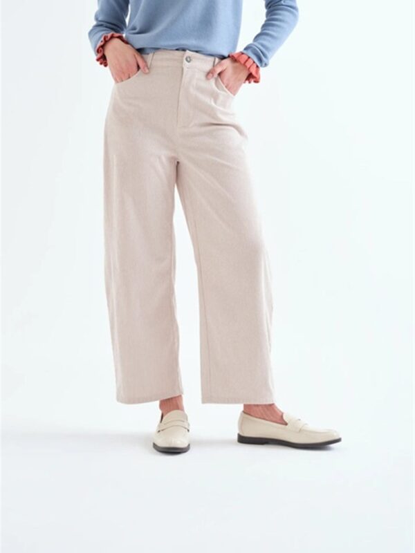 <p>
  Pantalone in velluto a costine
</p>Compania Fantastica