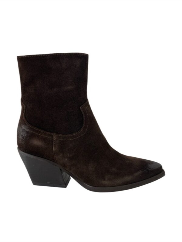 <p>
MORO - Texano in camoscio con zip interna e tacco 5 cm
</p>The Icona