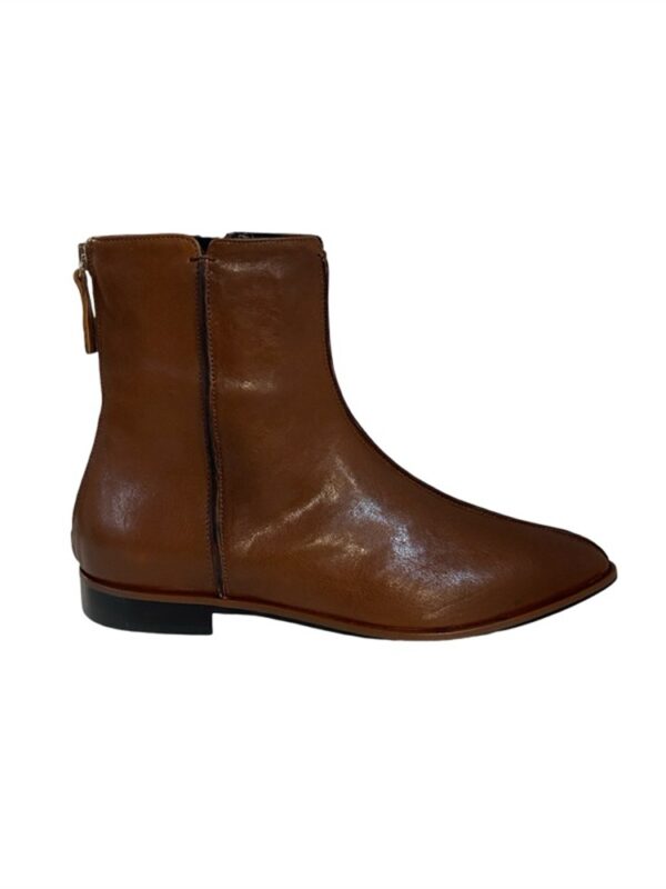 <p>
  COGNAC - Stivaletto a punta in nappa morbida e zip posteriore
</p>Napoleoni