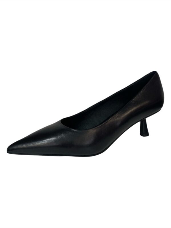 <p>
NERO - Decollèté tacco 5 cm
</p>Chiconic